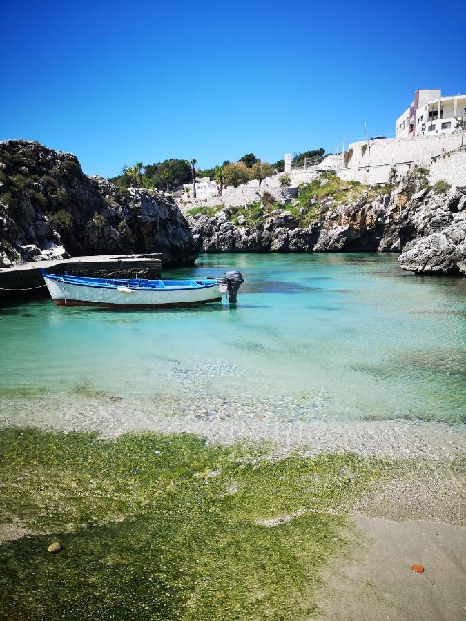 Casa Vacanze Vincenzo E Rosanna Castro  エクステリア 写真